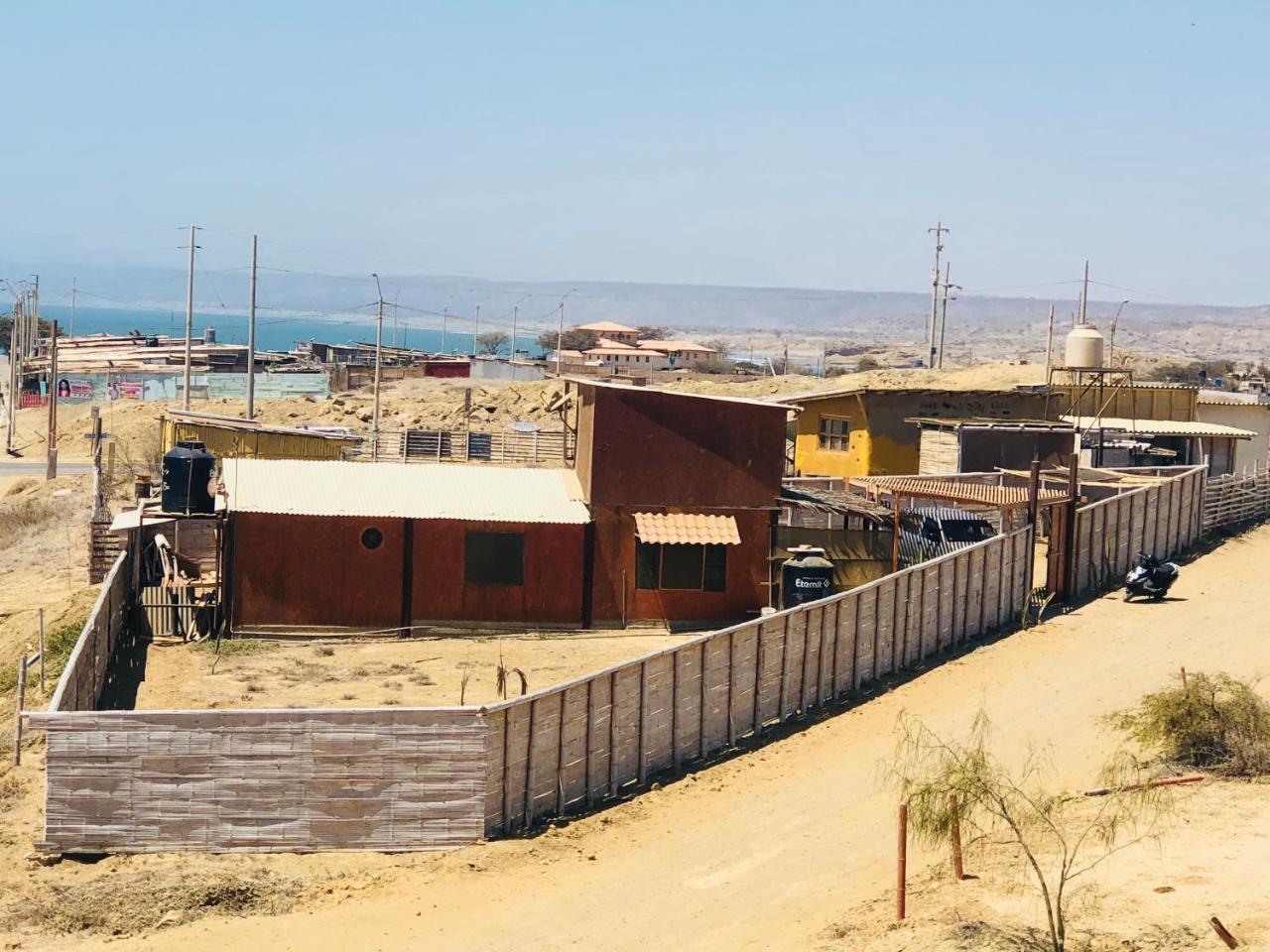 La Posada De Holggers Lobitos Exterior foto